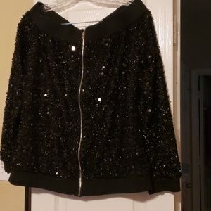 Off shoulder zip up top